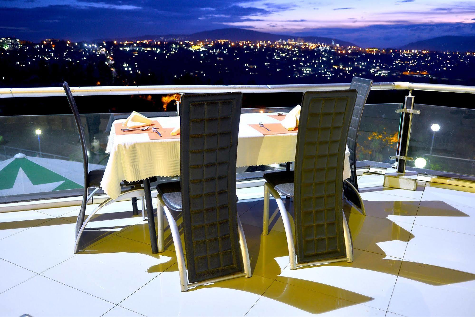 The Manor Hotel Kigali Exterior foto